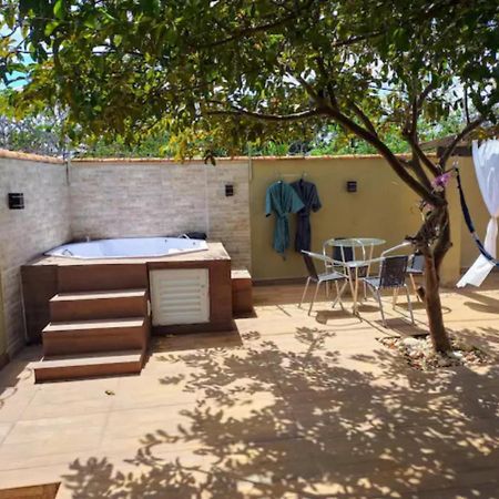Casa Com Spa De Hidro, Aquecedor E Cromoterapia A 1,0 Km Do Centro Chapada dos Guimarães Extérieur photo