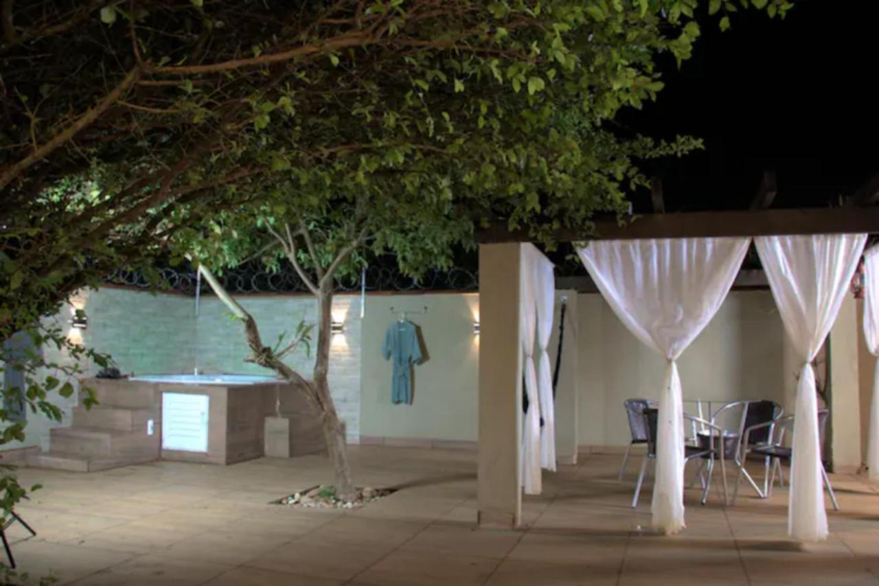 Casa Com Spa De Hidro, Aquecedor E Cromoterapia A 1,0 Km Do Centro Chapada dos Guimarães Extérieur photo